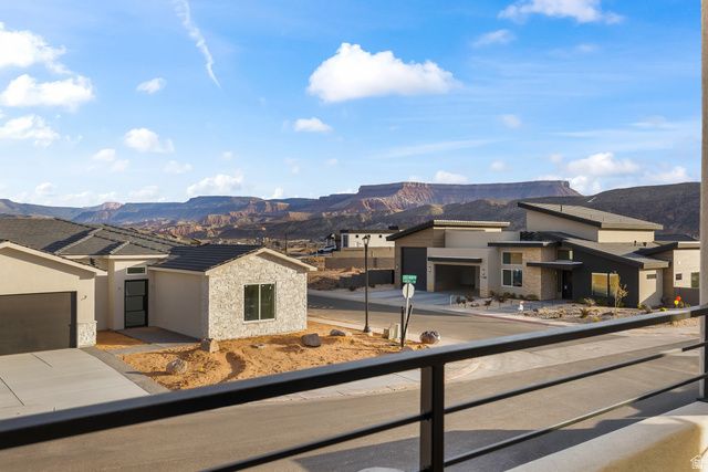226 E 1100 N, Hurricane, UT 84737