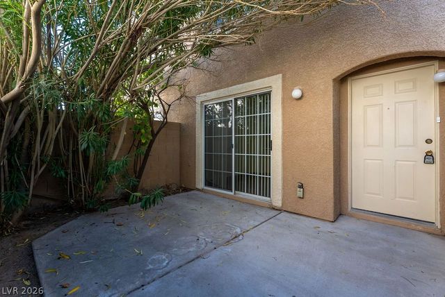 9672 Gunsmith Drive, Las Vegas, NV 89123