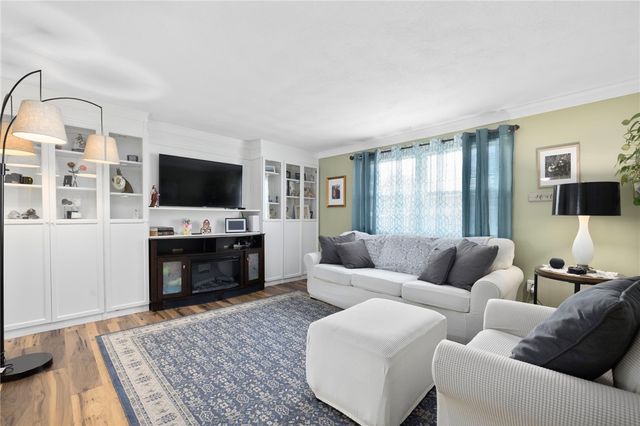 110 Tiernan Avenue, Warwick, RI 02886