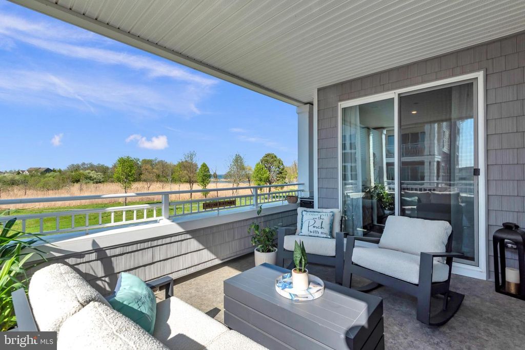 Image 33 of property listing at 111 MARSHGRASS WAY #21, Chester, MD 21619