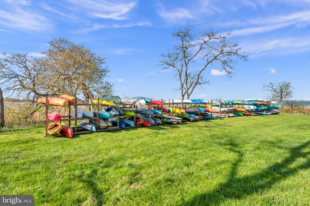 Image 42 of property listing at 111 MARSHGRASS WAY #21, Chester, MD 21619