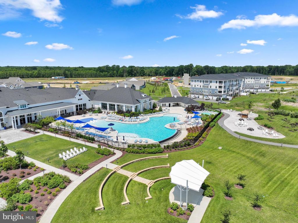 Image 46 of property listing at 111 MARSHGRASS WAY #21, Chester, MD 21619