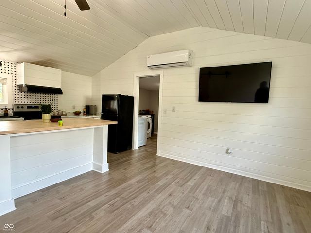 607 Ellenhurst Drive, Anderson, IN 46012