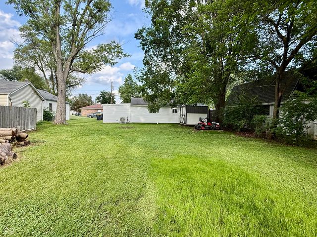 607 Ellenhurst Drive, Anderson, IN 46012