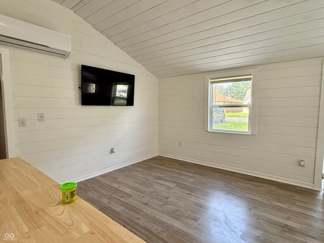 607 Ellenhurst Drive, Anderson, IN 46012