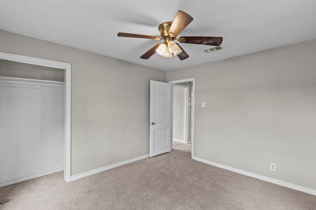 810 23rd Street N, Texas City, TX 77590