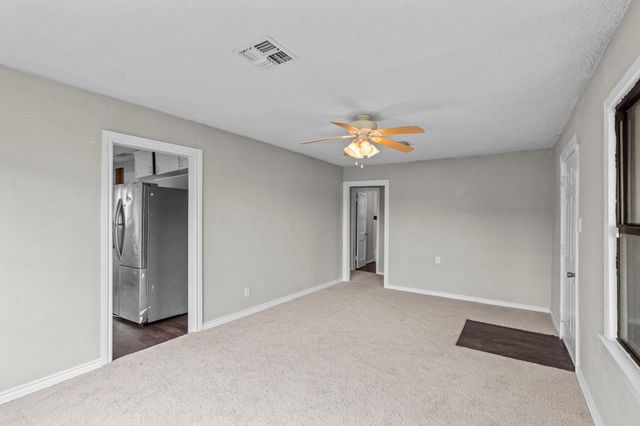 810 23rd Street N, Texas City, TX 77590