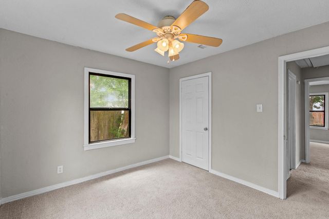 810 23rd Street N, Texas City, TX 77590