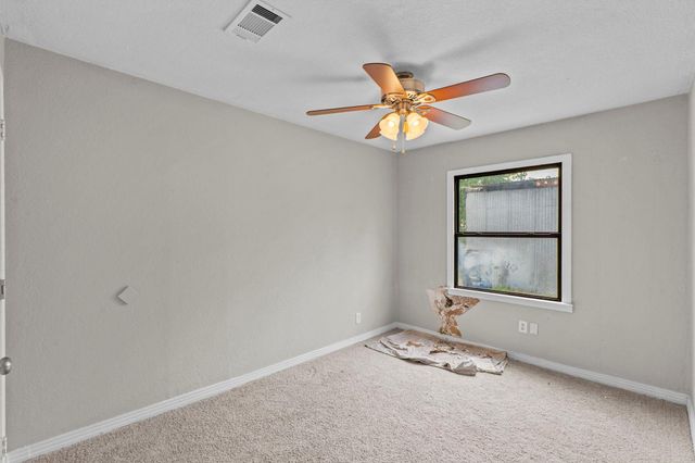 810 23rd Street N, Texas City, TX 77590