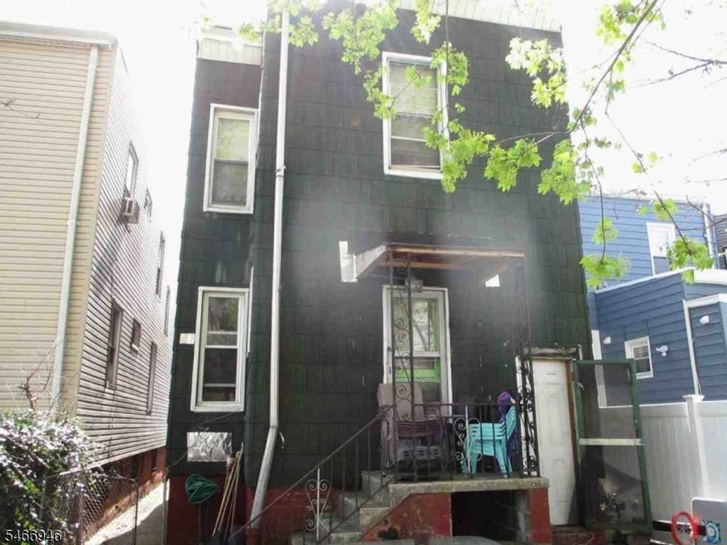 38 Armstrong Ave, Jersey City, NJ 07305 — photo 2