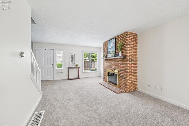 342 Saint Andrews Drive, Dublin, OH 43017