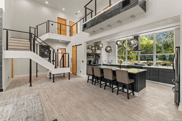 109 Pond View Ct, Spring Branch, TX 78070