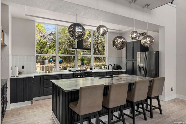 109 Pond View Ct, Spring Branch, TX 78070