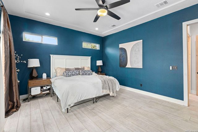 109 Pond View Ct, Spring Branch, TX 78070