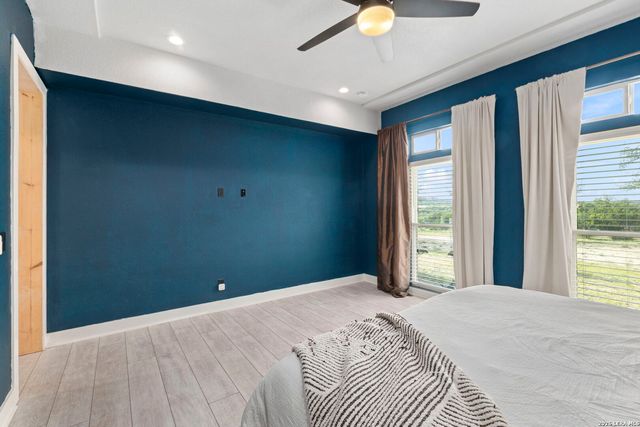 109 Pond View Ct, Spring Branch, TX 78070