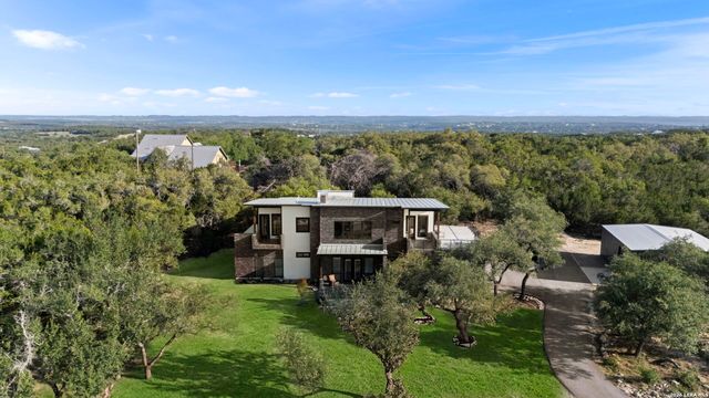 109 Pond View Ct, Spring Branch, TX 78070