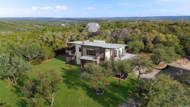 109 Pond View Ct, Spring Branch, TX 78070