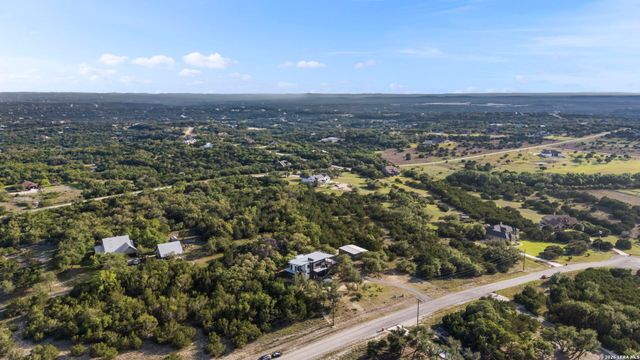 109 Pond View Ct, Spring Branch, TX 78070