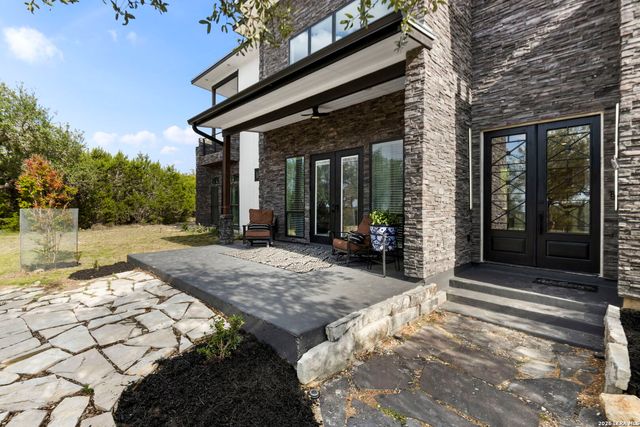109 Pond View Ct, Spring Branch, TX 78070