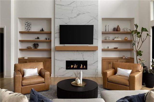 3301 W 149th Street, Overland Park, KS 66224