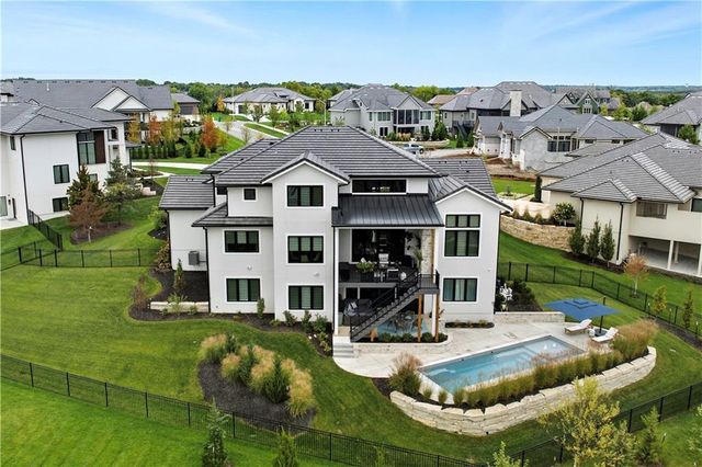 3301 W 149th Street, Overland Park, KS 66224