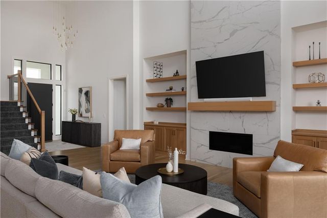 3301 W 149th Street, Overland Park, KS 66224