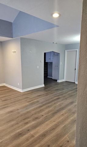 824 S 109th STREET, West Allis, WI 53214