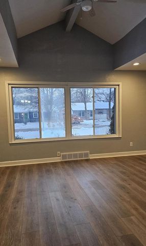 824 S 109th STREET, West Allis, WI 53214