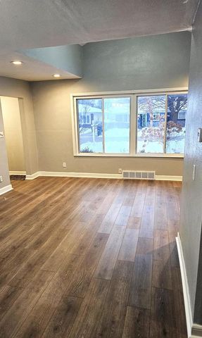 824 S 109th STREET, West Allis, WI 53214