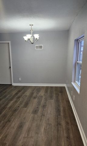 824 S 109th STREET, West Allis, WI 53214