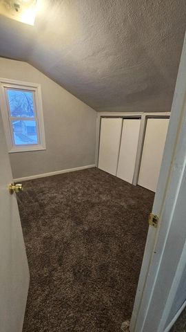 824 S 109th STREET, West Allis, WI 53214