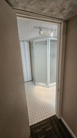 824 S 109th STREET, West Allis, WI 53214