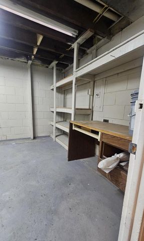 824 S 109th STREET, West Allis, WI 53214