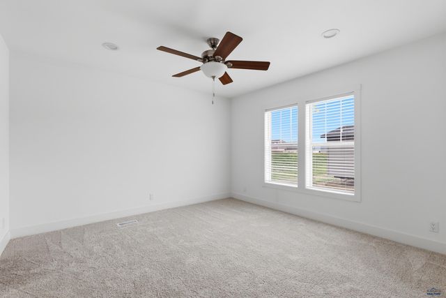 1661.127 E PHILADELPHIA, Rapid City, SD 57701