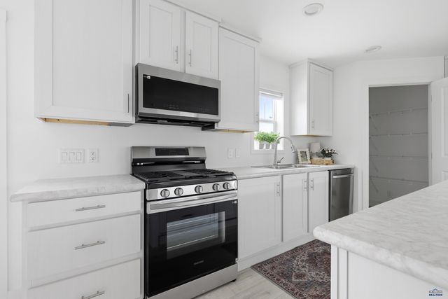 1661.127 E PHILADELPHIA, Rapid City, SD 57701