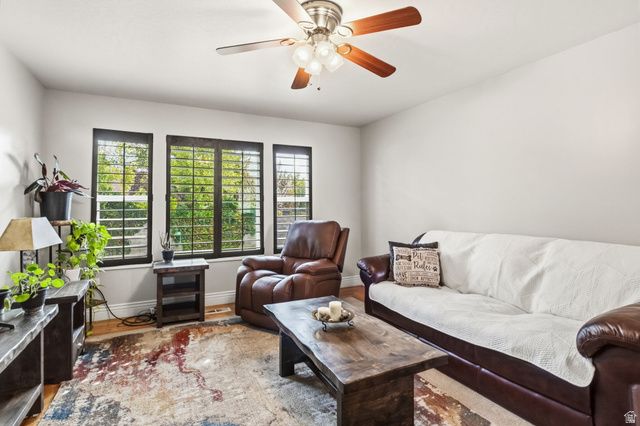 9477 S KIRKSIDE DR, South Jordan, UT 84009