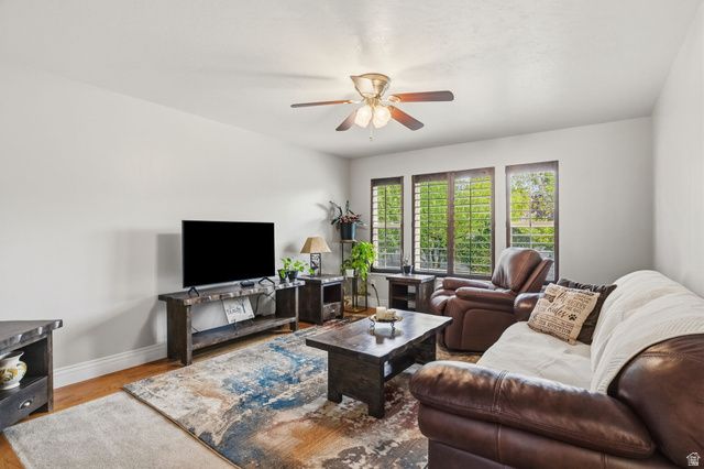 9477 S KIRKSIDE DR, South Jordan, UT 84009