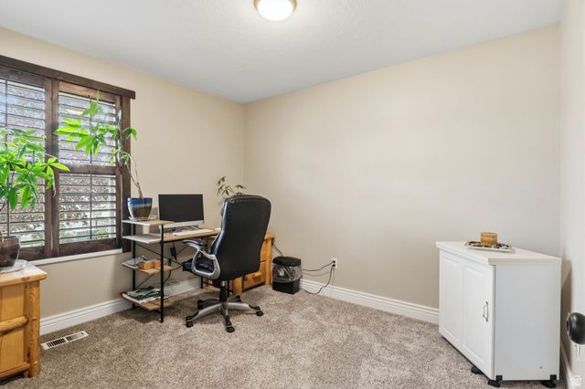 9477 S KIRKSIDE DR, South Jordan, UT 84009