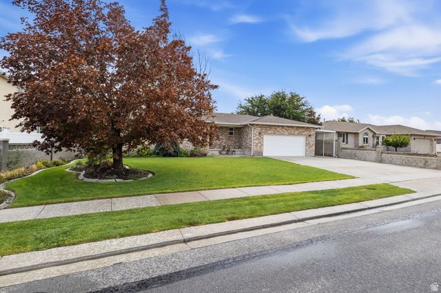 9477 S KIRKSIDE DR, South Jordan, UT 84009