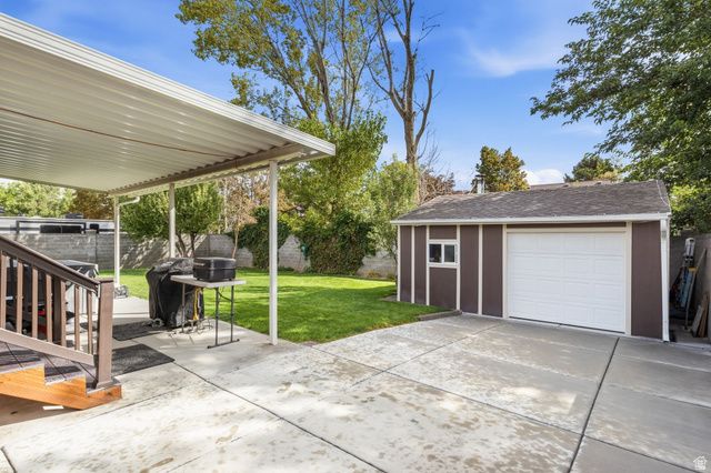 9477 S KIRKSIDE DR, South Jordan, UT 84009