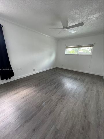 5730 SW 55th Street, Davie, FL 33314