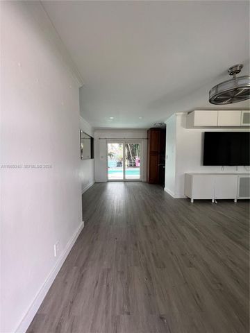 5730 SW 55th Street, Davie, FL 33314