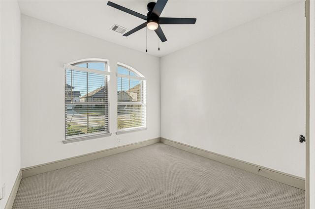 4723 Crest Hill Dr, Manvel, TX 77578