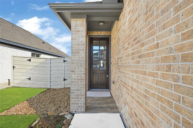 4723 Crest Hill Dr, Manvel, TX 77578