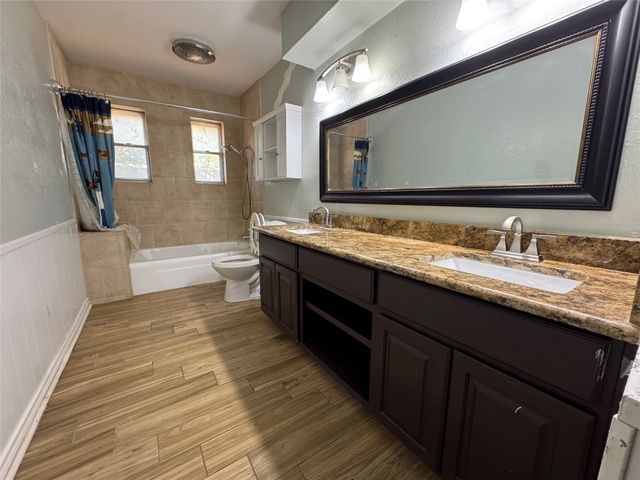 125 Redwood Drive, Highland Village, TX 75077