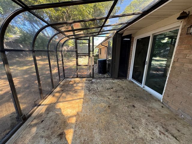 125 Redwood Drive, Highland Village, TX 75077