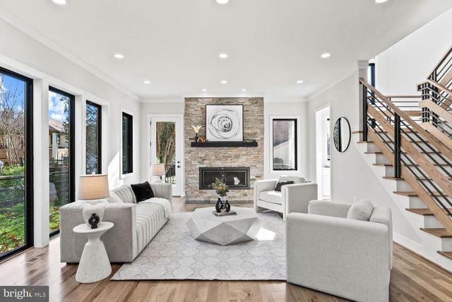 2115 NATAHOA CT, Falls Church, VA 22043