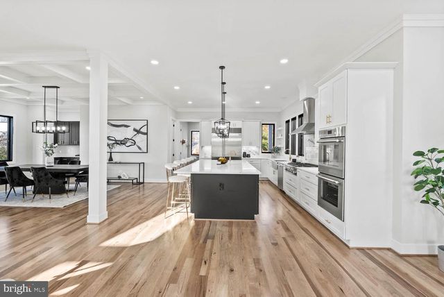 2115 NATAHOA CT, Falls Church, VA 22043