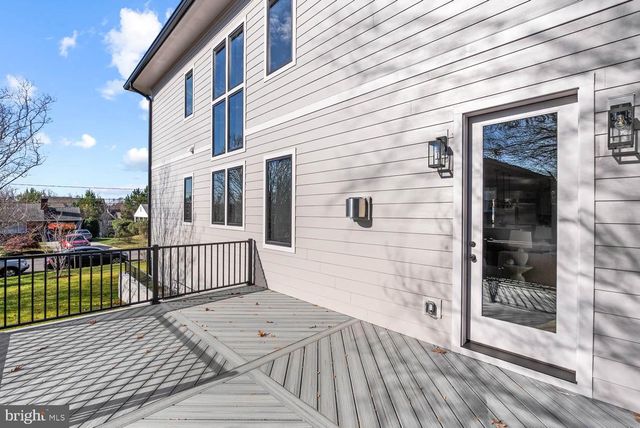 2115 NATAHOA CT, Falls Church, VA 22043