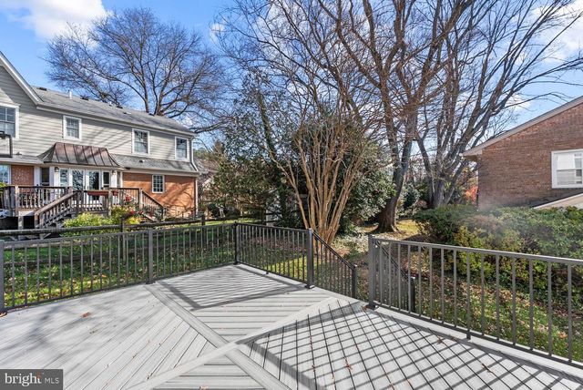 2115 NATAHOA CT, Falls Church, VA 22043